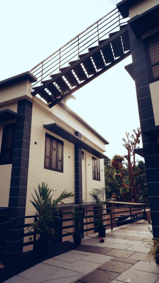 Milestone Inn Sultan Bathery Luaran gambar