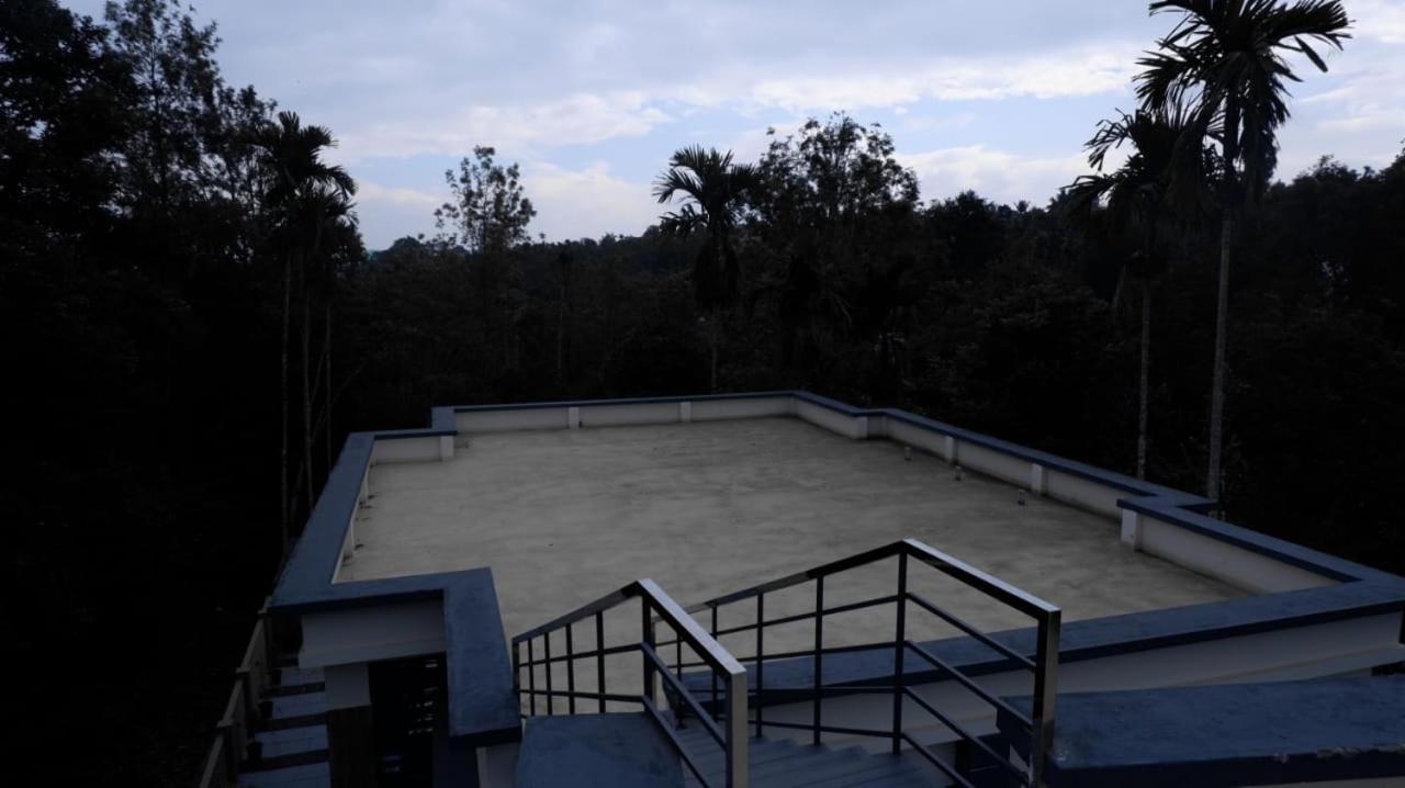 Milestone Inn Sultan Bathery Luaran gambar