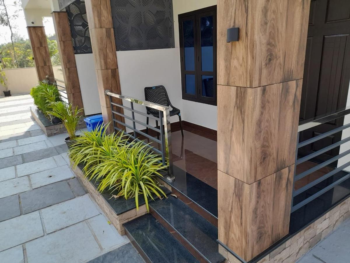 Milestone Inn Sultan Bathery Luaran gambar