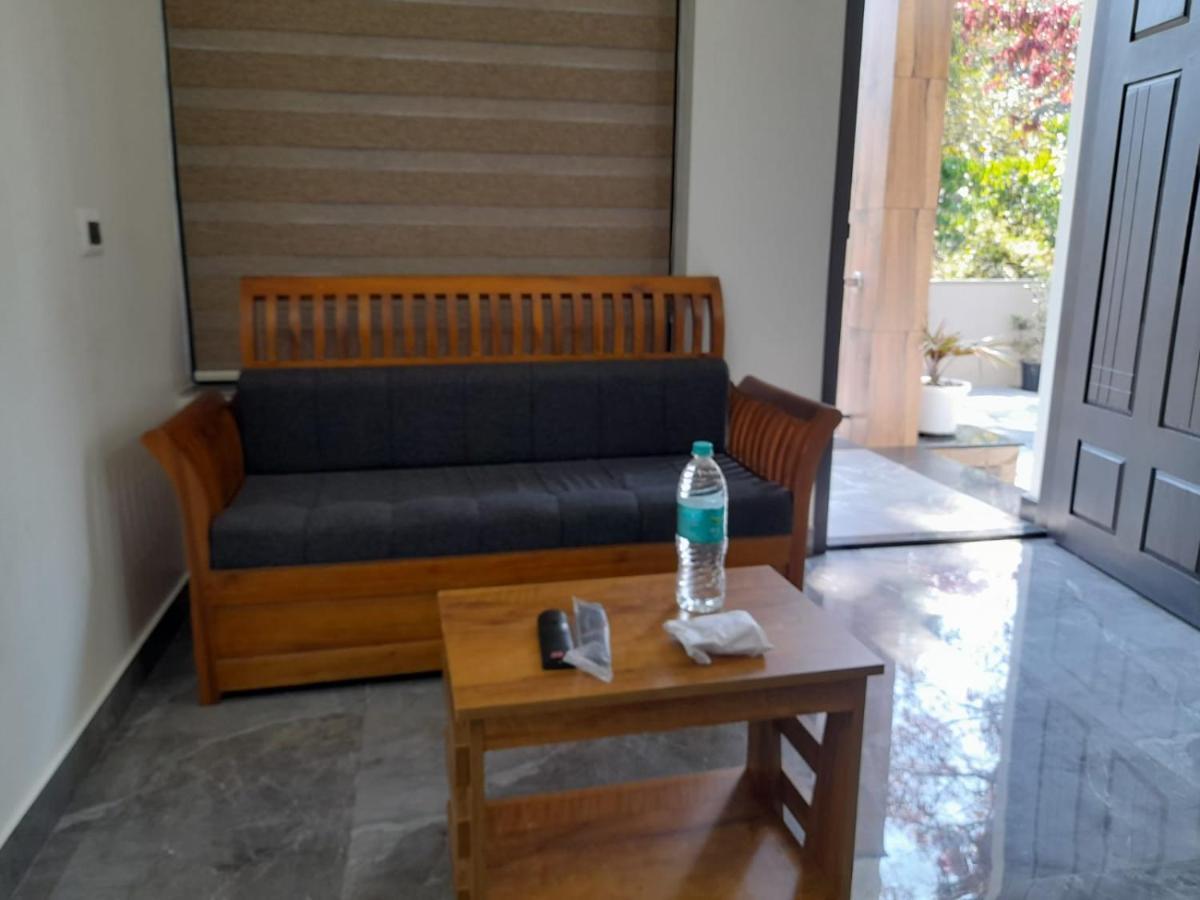 Milestone Inn Sultan Bathery Luaran gambar