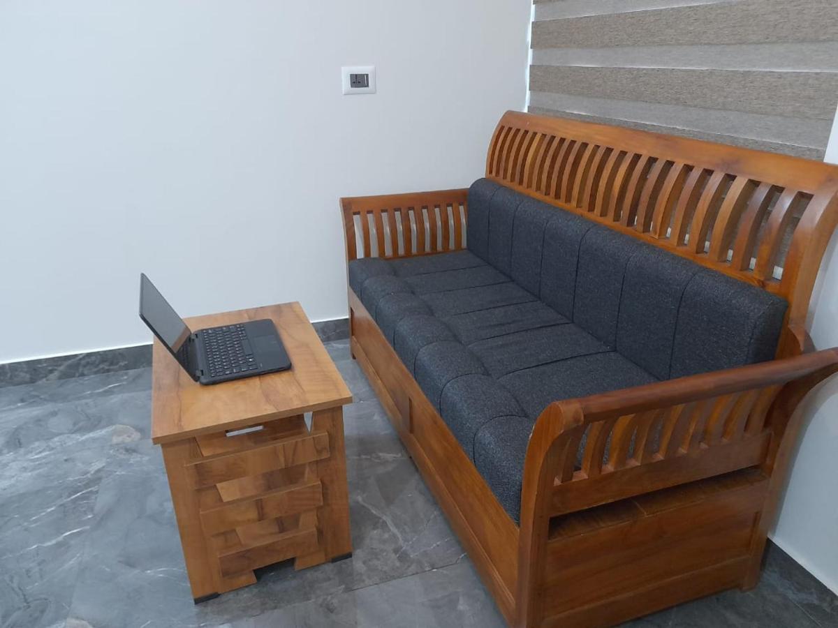 Milestone Inn Sultan Bathery Luaran gambar